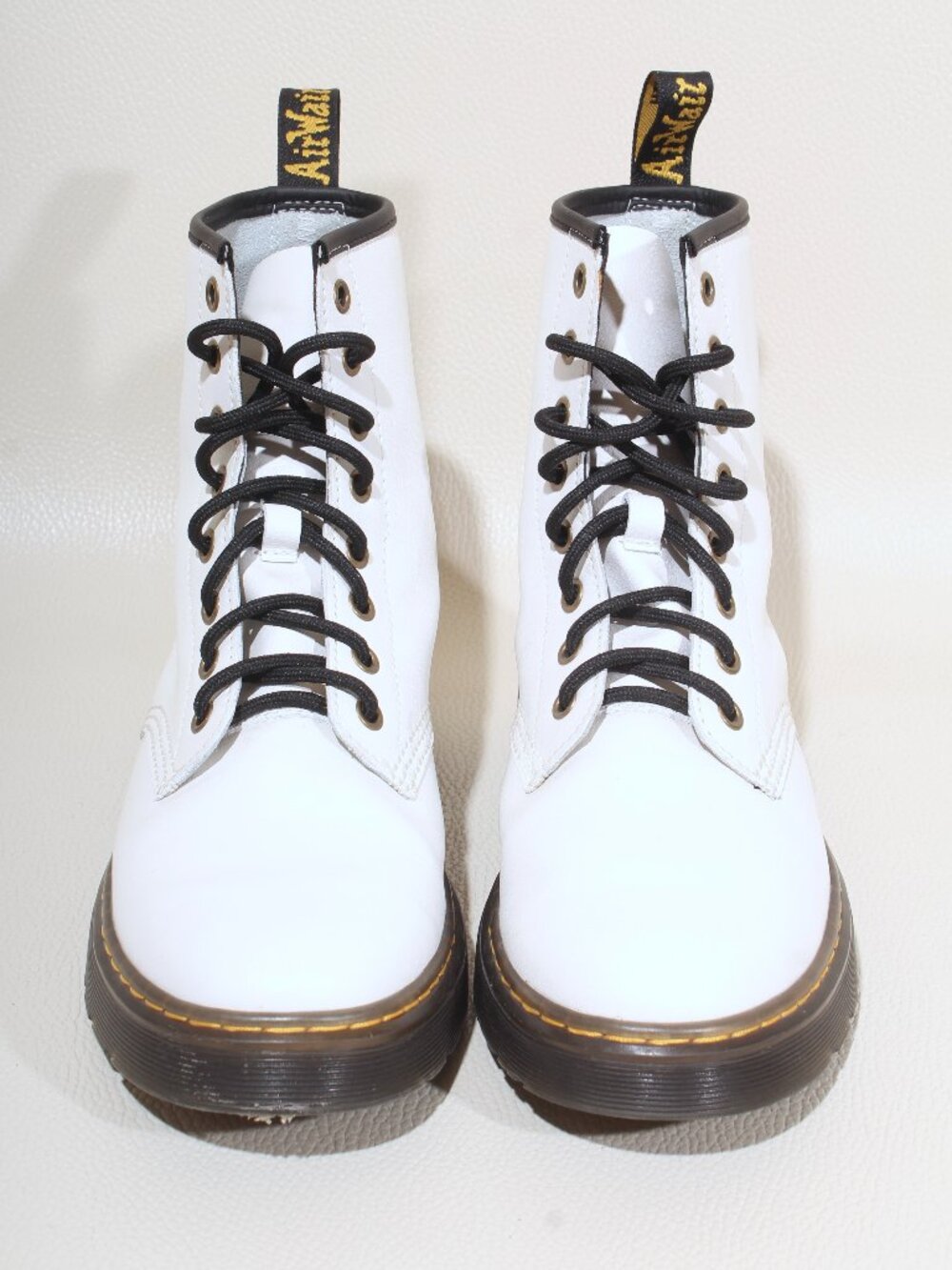 Women's Dr Marten Boots White Lace Up Combat moto Boot Size 7